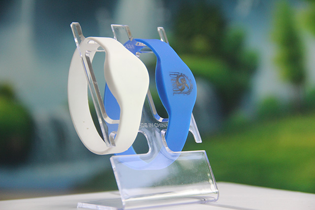 金属卡可以封装芯片吗？？？？