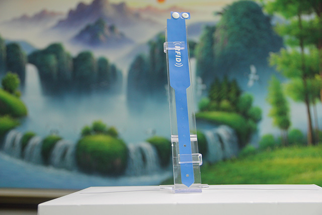 怎样在网上订购vip会员卡？？？？？