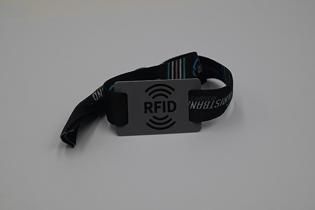 百乐博为医院提供感应式IC医院就诊卡，，，，，，利益多