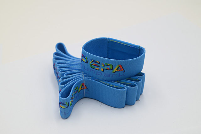 校园卡效劳是一项亲民工程，，，，对住民来说很是利便实惠