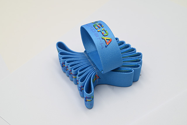 由于行业的特殊性，，，，，使得磁卡成为了一种有价证券